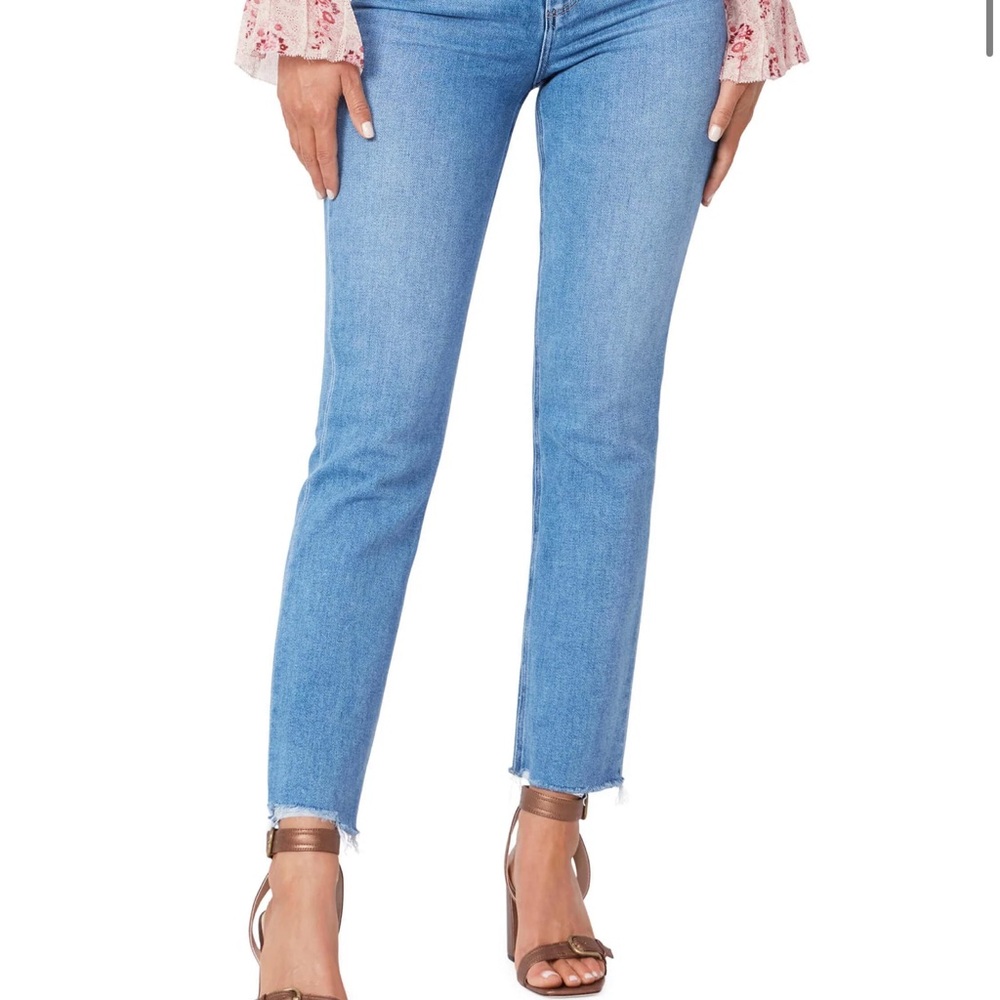 PAIGE Women's Cindy Raw hem Jean